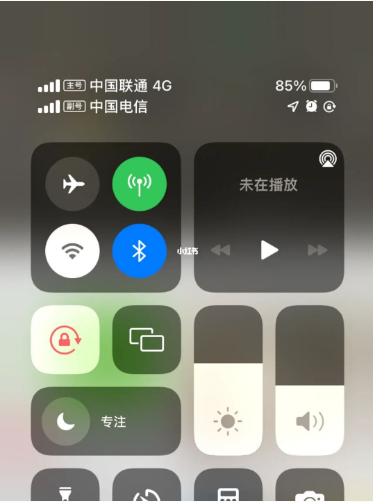 新津苹果手机维修分享iPhone双卡信号解决办法 
