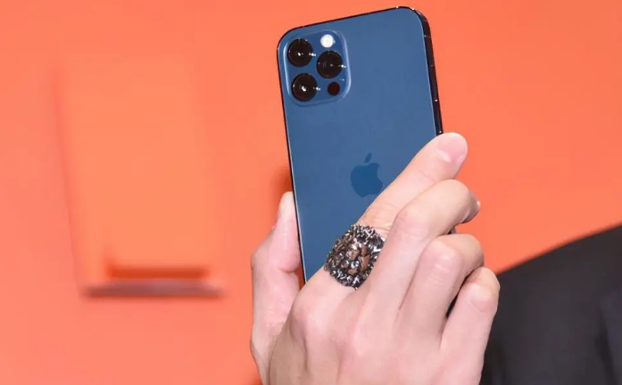 新津苹果手机维修分享iPhone12系列重启方法教程 